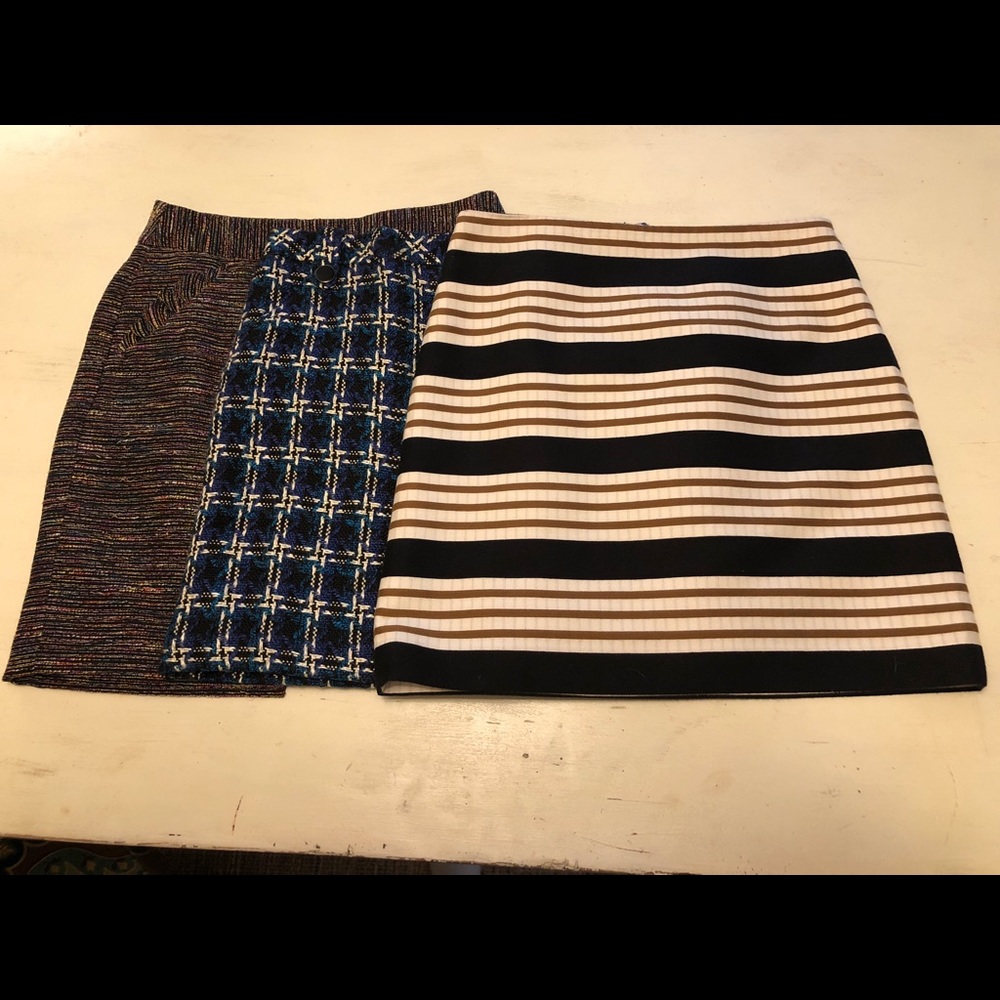 3 LOFT skirts size 4